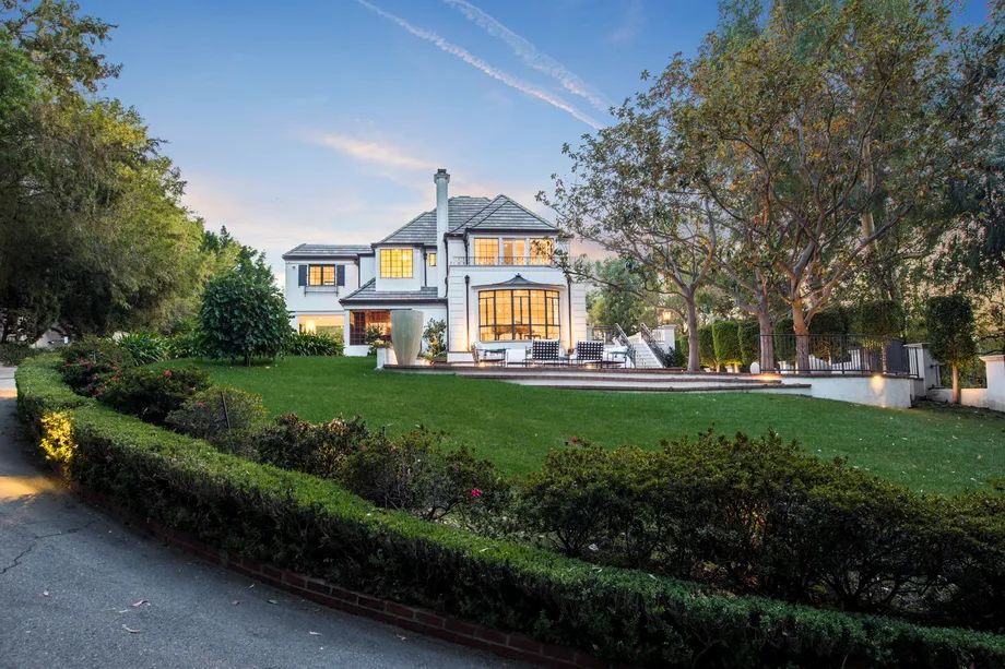Imposing 1930s chateau-inspired mansion in Holmby Hills seeks $29.5M